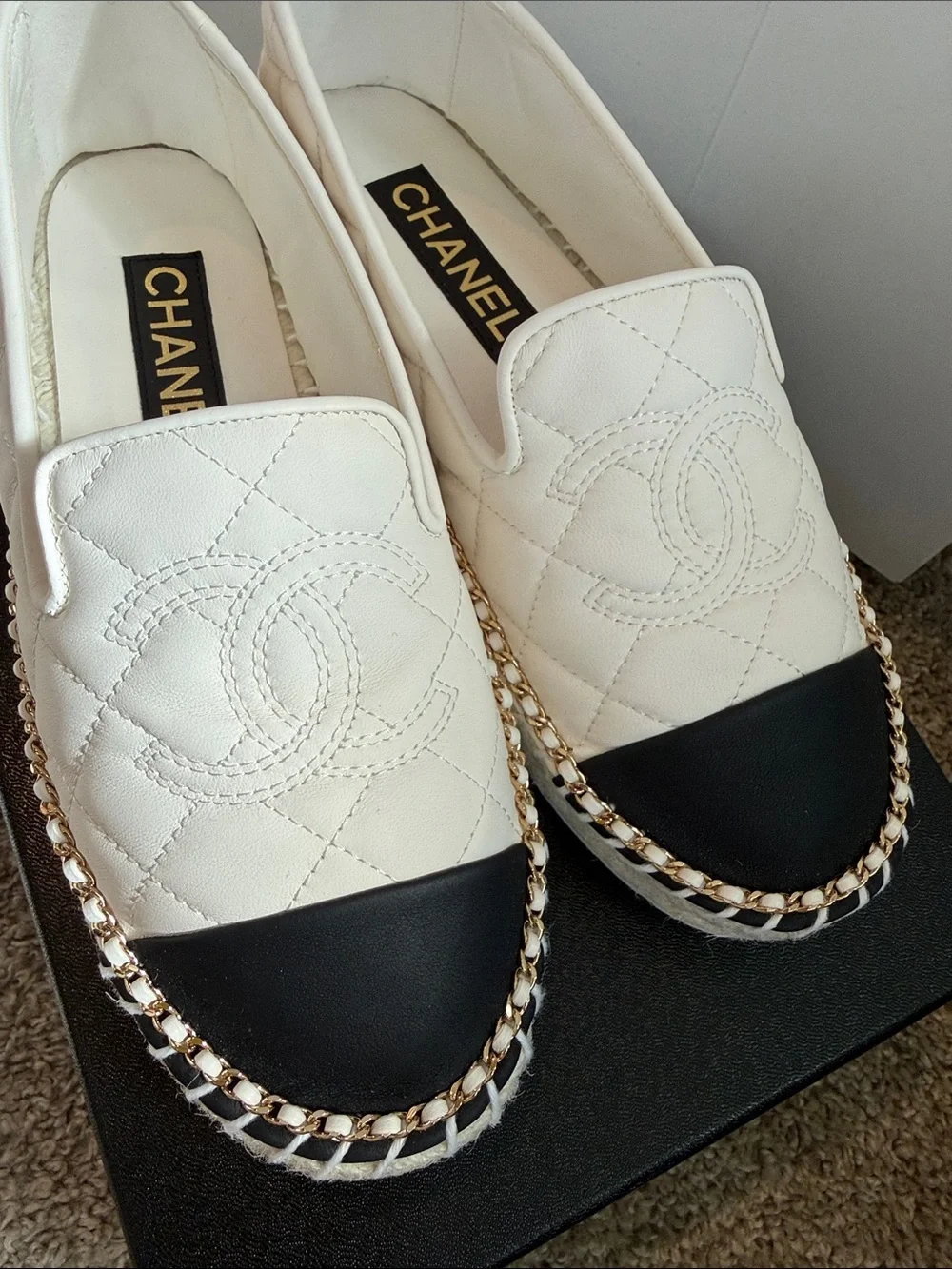 CHANEL White Quilted Espadrilles with Black Toe and Gold Chain